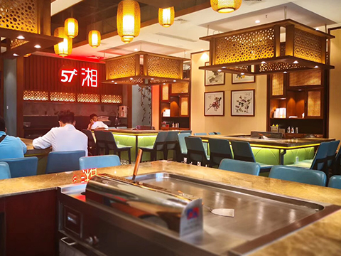 怎么選擇最適合我餐廳的鐵板燒設(shè)備